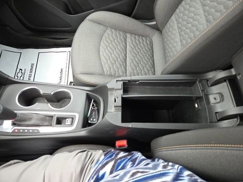 Used 2020 Chevrolet Equinox LT w/ Driver Convenience Package image 65