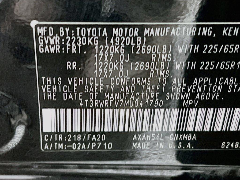 Certified 2021 Toyota RAV4 XLE AWD/4WD image 27