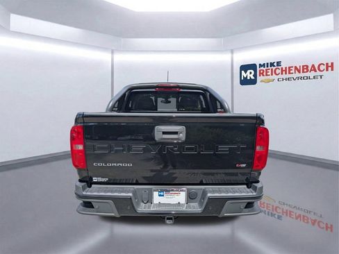 Used 2021 Chevrolet Colorado Z71 w/ Z71 Midnight Edition AWD/4WD image 5