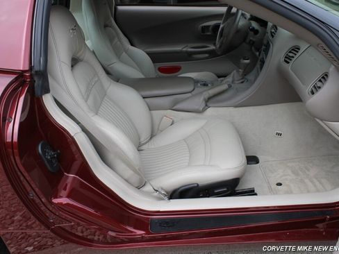 Used 2003 Chevrolet Corvette 50th Anniversary Edition w/ Preferred Equipment Group image 35