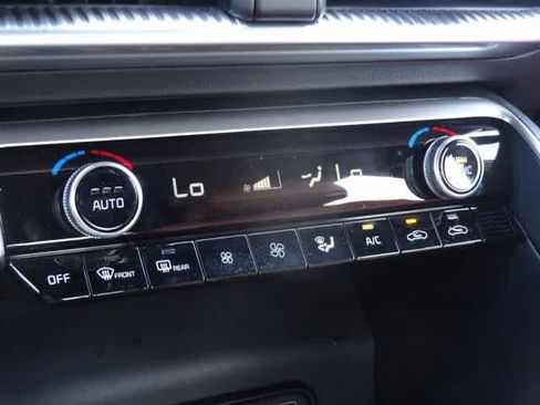 Used 2024 Kia K5 GT-Line w/ GT-Line Premium Package FWD image 38