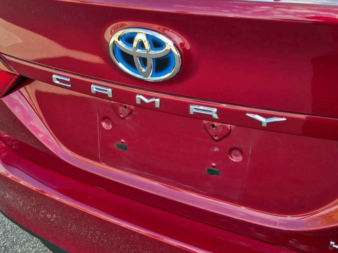 Used 2022 Toyota Camry LE w/ Audio Upgrade Package FWD image 11