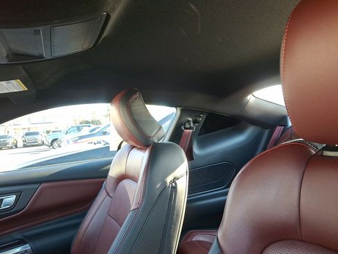 Used 2025 Ford Mustang GT Premium image 23