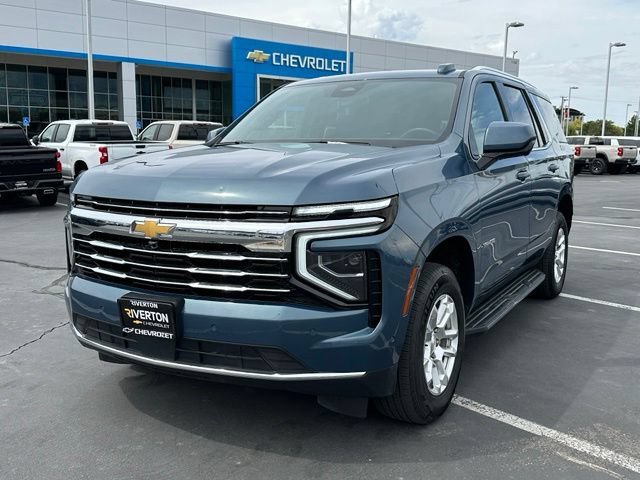 Used 2025 Chevrolet Tahoe LT AWD/4WD image 2