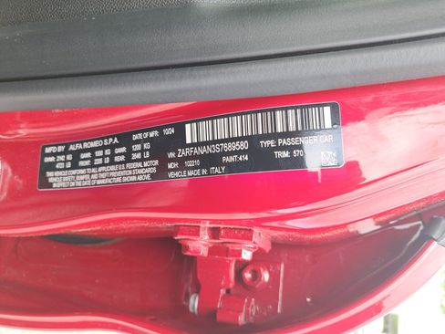 New 2025 Alfa Romeo Giulia AWD w/ Driving Assist Package image 37