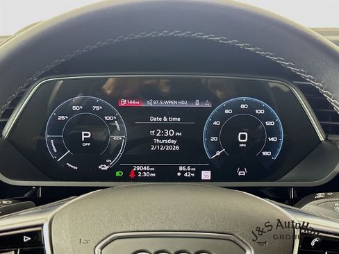 Used 2022 Audi e-tron Chronos w/ Chronos Package image 15