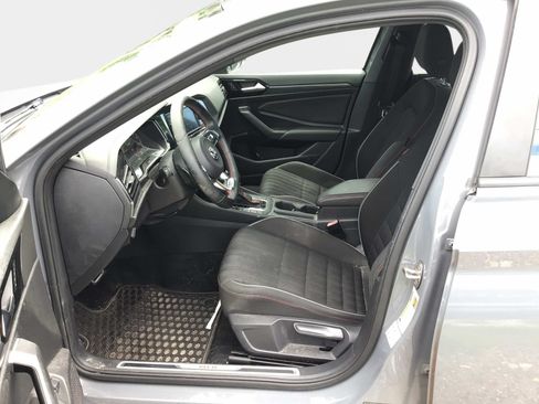 Used 2019 Volkswagen Jetta GLI FWD image 9