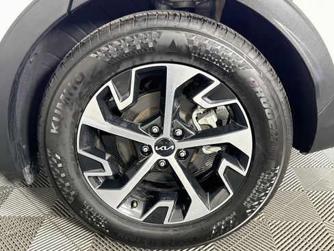 Used 2025 Kia Sportage EX FWD image 35