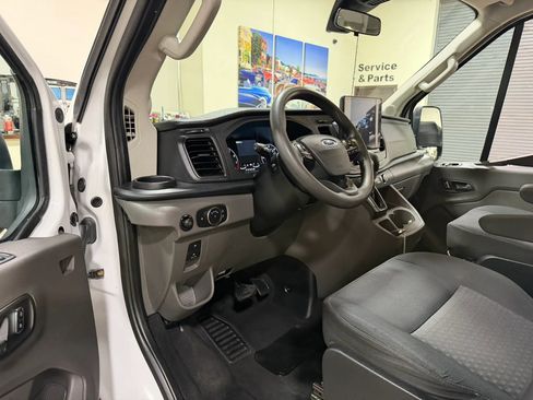 Used 2022 Ford Transit 350 XLT RWD image 17