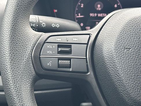 Certified 2025 Honda Accord SE image 8