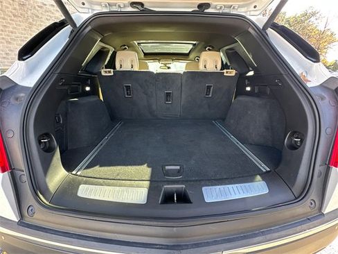 Used 2017 Cadillac XT5 Premium Luxury image 18