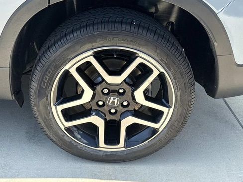 Used 2023 Honda Passport Elite image 4