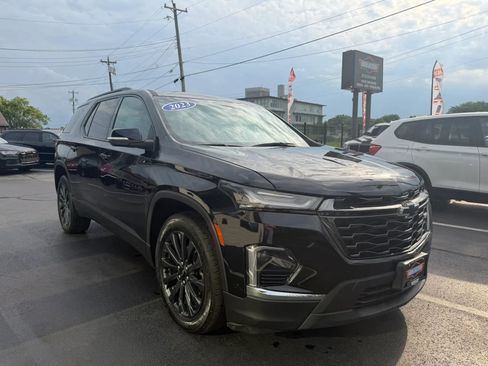 Used 2023 Chevrolet Traverse RS AWD/4WD image 7