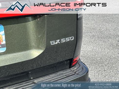 Used 2024 Lexus GX 550 AWD/4WD image 11