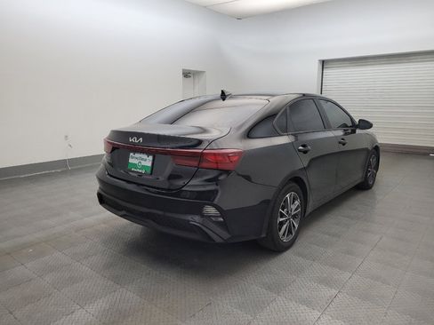 Used 2022 Kia Forte LXS FWD image 9