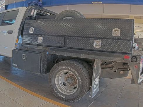 Used 2020 Ford F350 XL w/ Power Equipment Group image 5