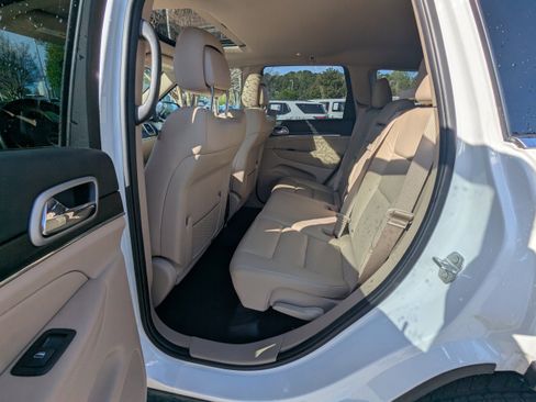 Certified 2021 Jeep Grand Cherokee Limited image 11