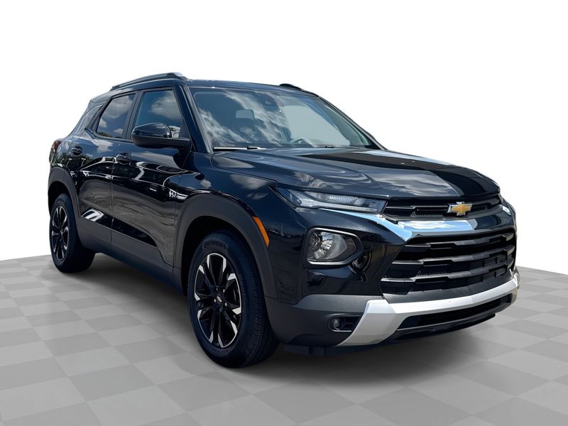 Certified 2022 Chevrolet TrailBlazer LT w/ Convenience Package image 1