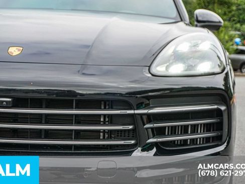 Used 2023 Porsche Cayenne S Platinum w/ Premium Package Plus AWD/4WD image 11