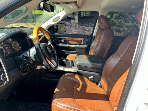 Used 2013 RAM 2500 Longhorn image 9