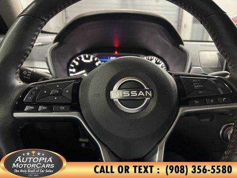 Used 2023 Nissan Altima 2.5 SR AWD/4WD image 22