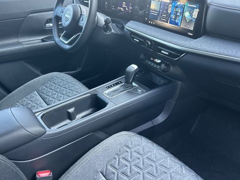 New 2026 Nissan Kicks SV image 16