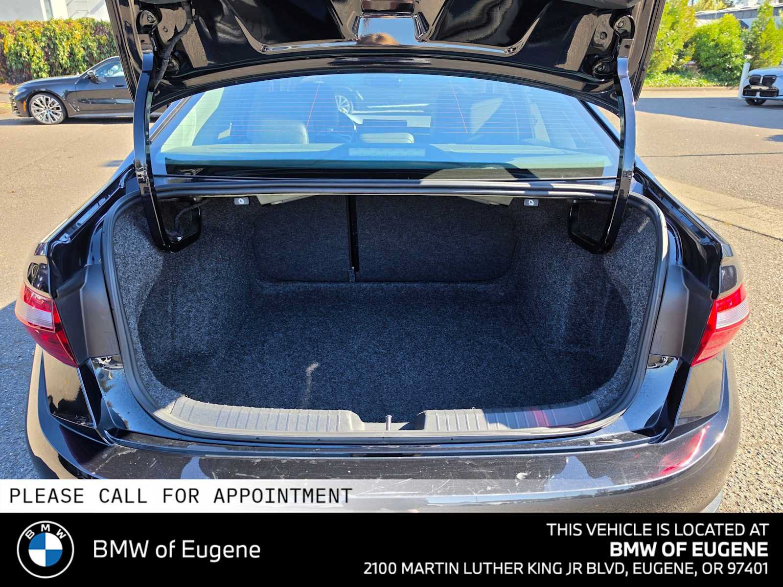 Used 2025 Volkswagen Jetta SE FWD image 18