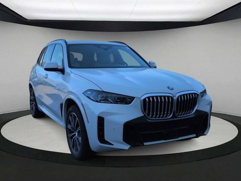 Used 2026 BMW X5 xDrive40i w/ M Sport Package AWD/4WD image 2