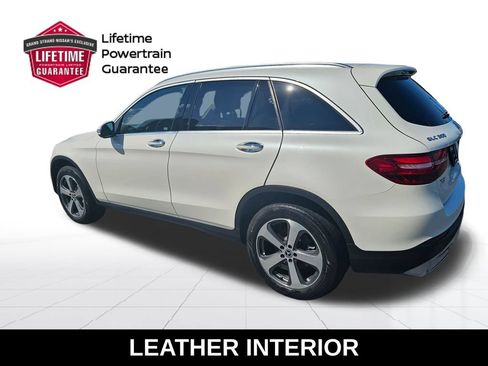 Used 2018 Mercedes-Benz GLC 300 4MATIC image 3