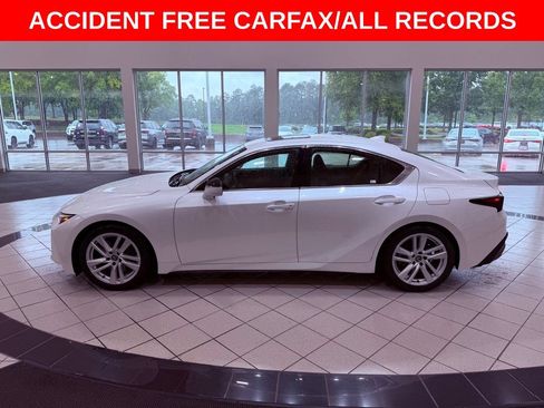 Certified 2023 Lexus IS 300 w/ Comfort Package RWD image 5