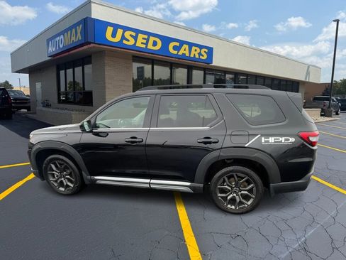 Certified 2023 Honda Pilot Touring image 7