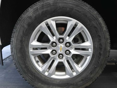 Used 2021 Chevrolet Colorado LT w/ Fleet Safety Package image 10