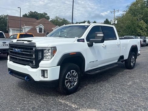Used 2022 GMC Sierra 2500 AT4 w/ AT4 Preferred Package AWD/4WD image 3