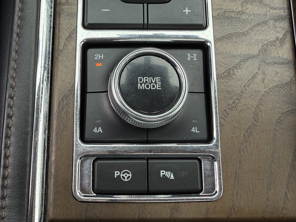 Used 2021 Ford Expedition Max Platinum AWD/4WD image 25