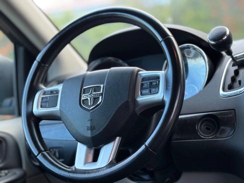 Used 2016 Dodge Grand Caravan SE w/ Quick Order Package 29E SE image 14