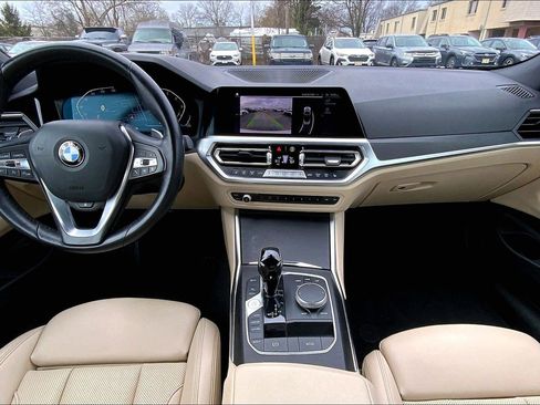 Used 2023 BMW 430i xDrive Convertible w/ Premium Package image 14