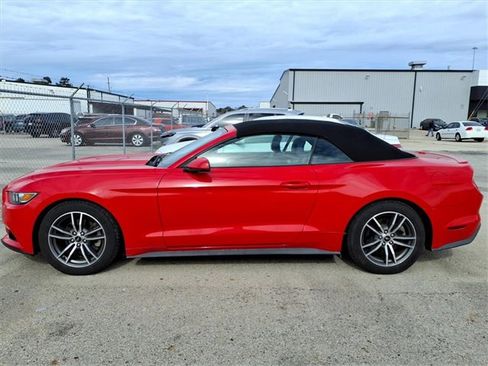 Used 2016 Ford Mustang Premium image 6