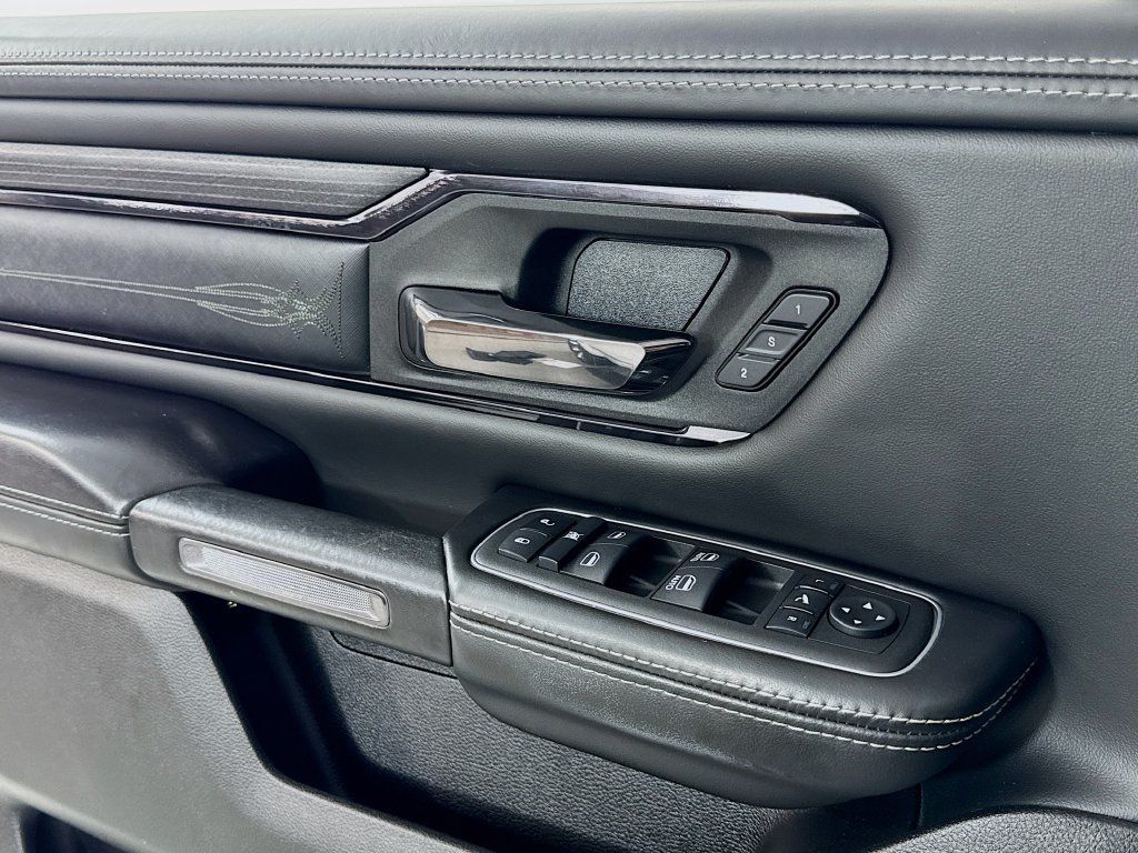 Used 2023 RAM 1500 Limited w/ Body-Colour Bumper Group AWD/4WD image 17