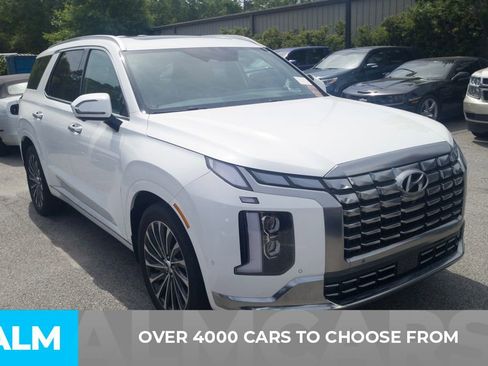 Used 2023 Hyundai Palisade Calligraphy image 2