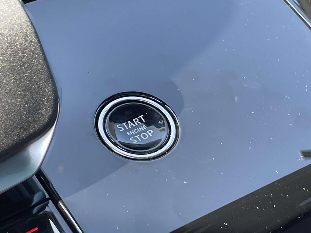 New 2026 Land Rover Range Rover Sport Dynamic SE AWD/4WD image 32