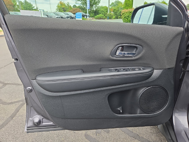 Used 2021 Honda HR-V LX image 12