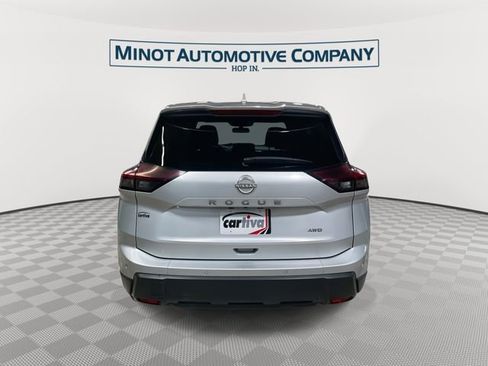 Used 2025 Nissan Rogue SV AWD/4WD image 7