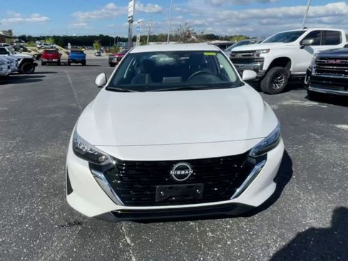 Used 2024 Nissan Sentra SV image 4