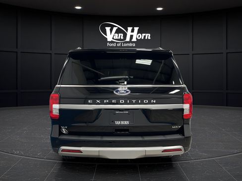 Used 2024 Ford Expedition Max XLT AWD/4WD image 6