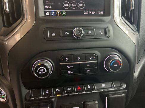 Used 2024 Chevrolet Silverado 2500 Custom w/ Custom Value Package image 24