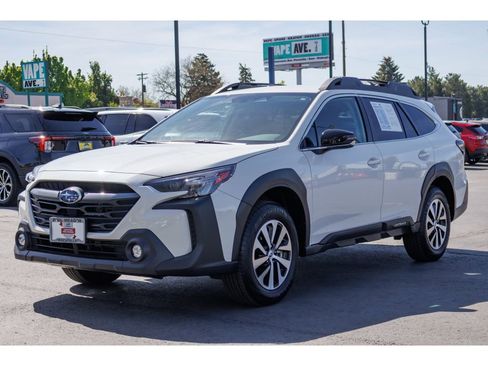 Certified 2025 Subaru Outback Premium AWD/4WD image 7
