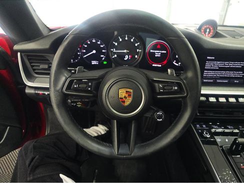 Used 2022 Porsche 911 Carrera 4S AWD/4WD image 9