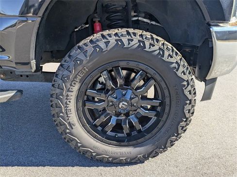 Used 2017 Ford F250 Lariat w/ Lariat Value Package image 11