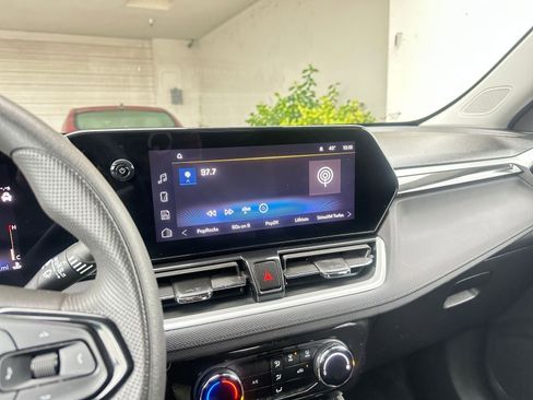 Used 2025 Chevrolet TrailBlazer LT image 21