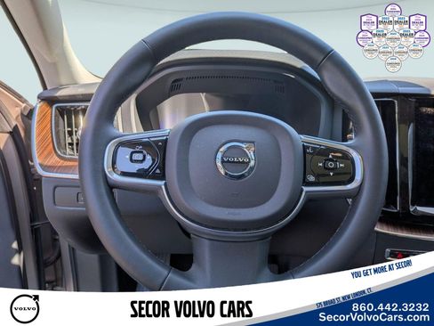 Certified 2023 Volvo XC60 B5 Plus w/ Climate Package AWD/4WD image 18